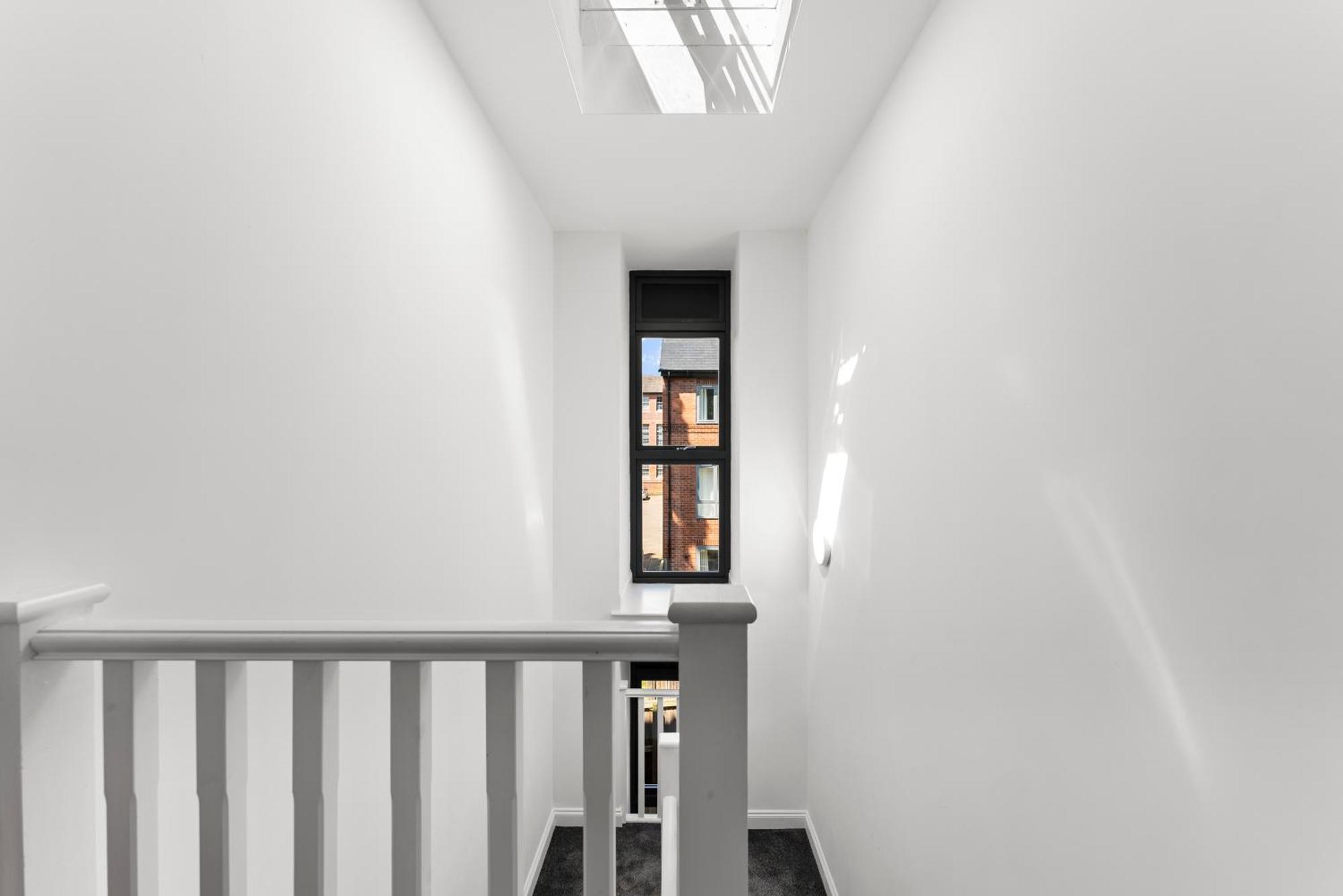 Stylish Large Leeds Apartment - Parking Exterior foto