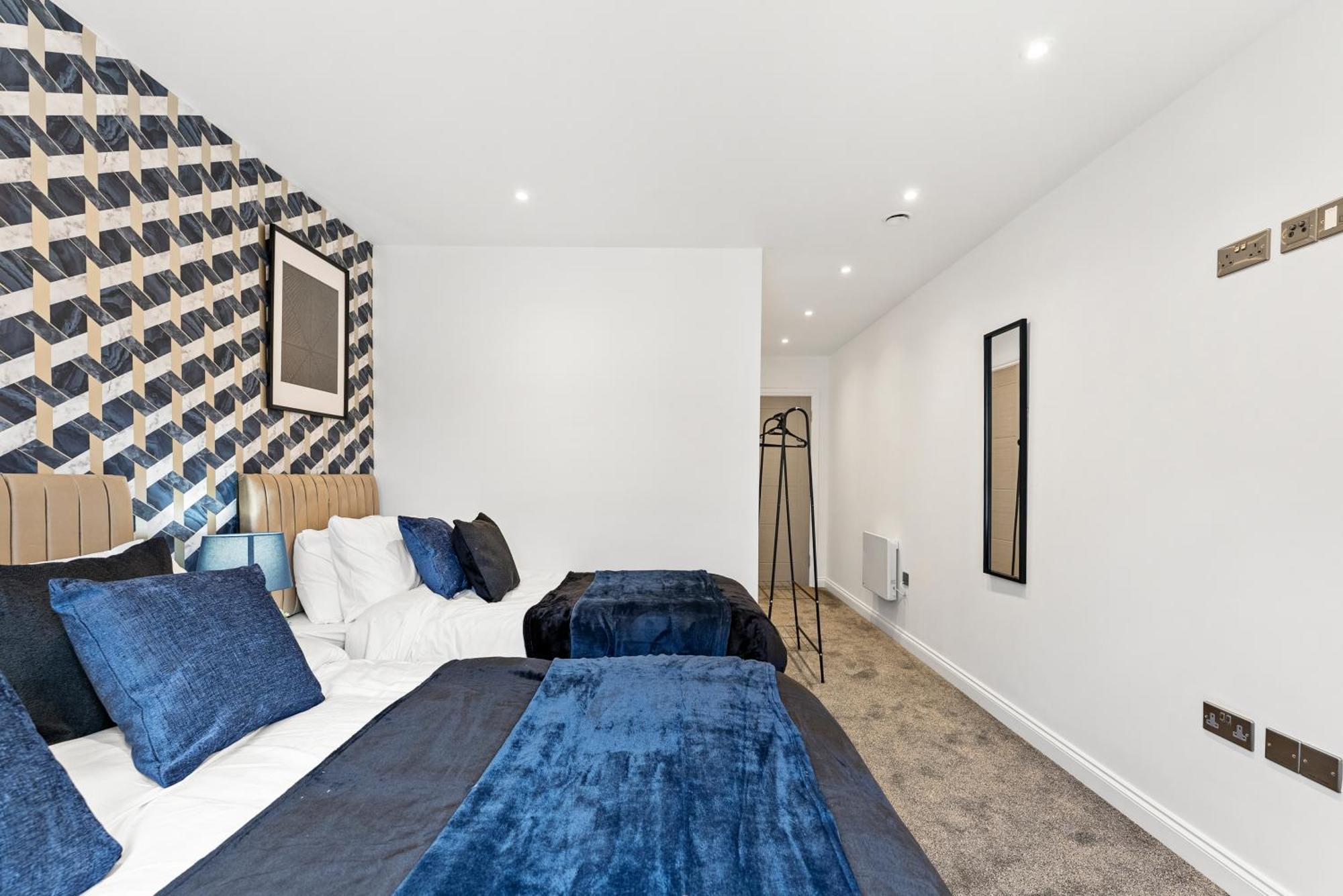 Stylish Large Leeds Apartment - Parking Exterior foto