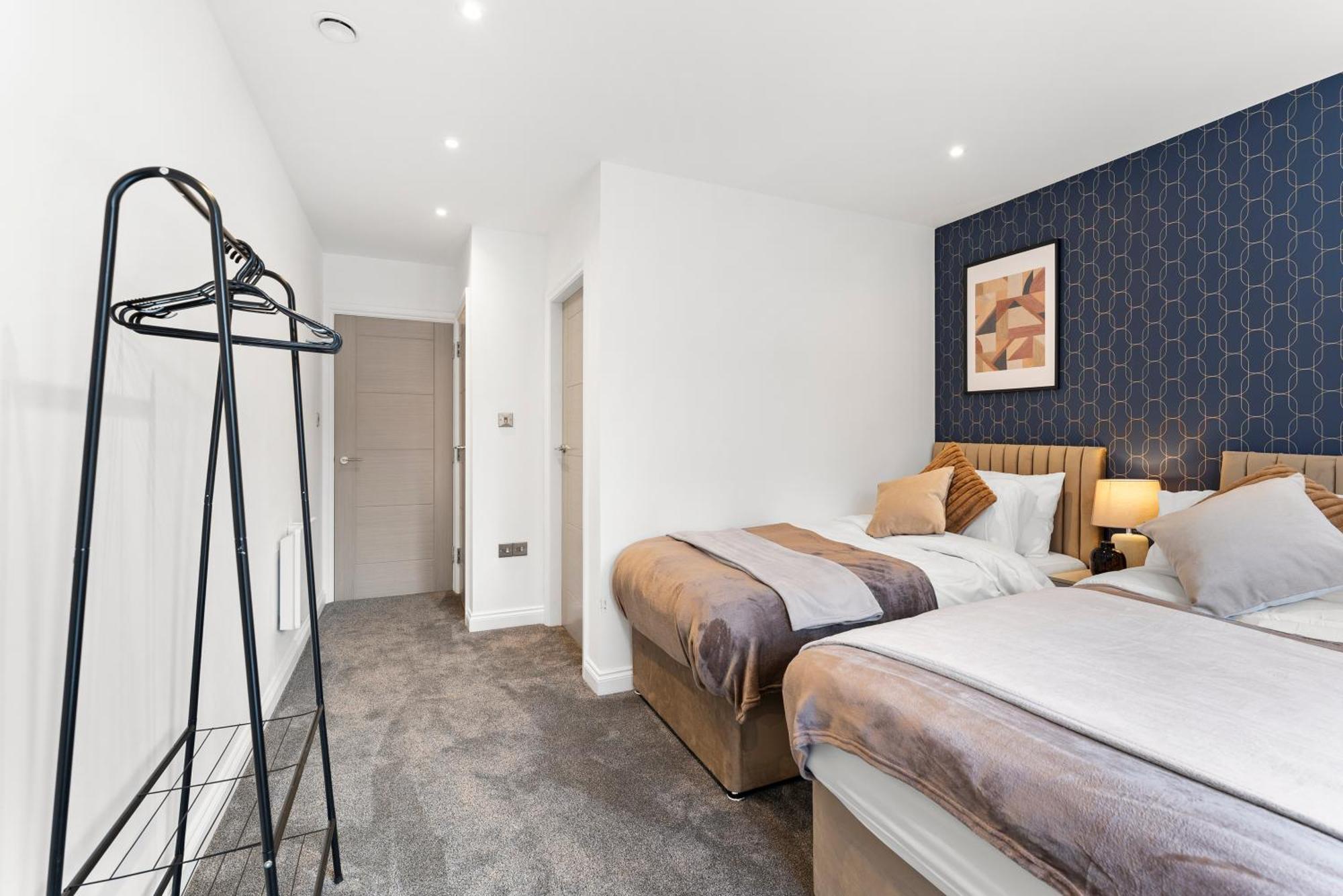 Stylish Large Leeds Apartment - Parking Exterior foto