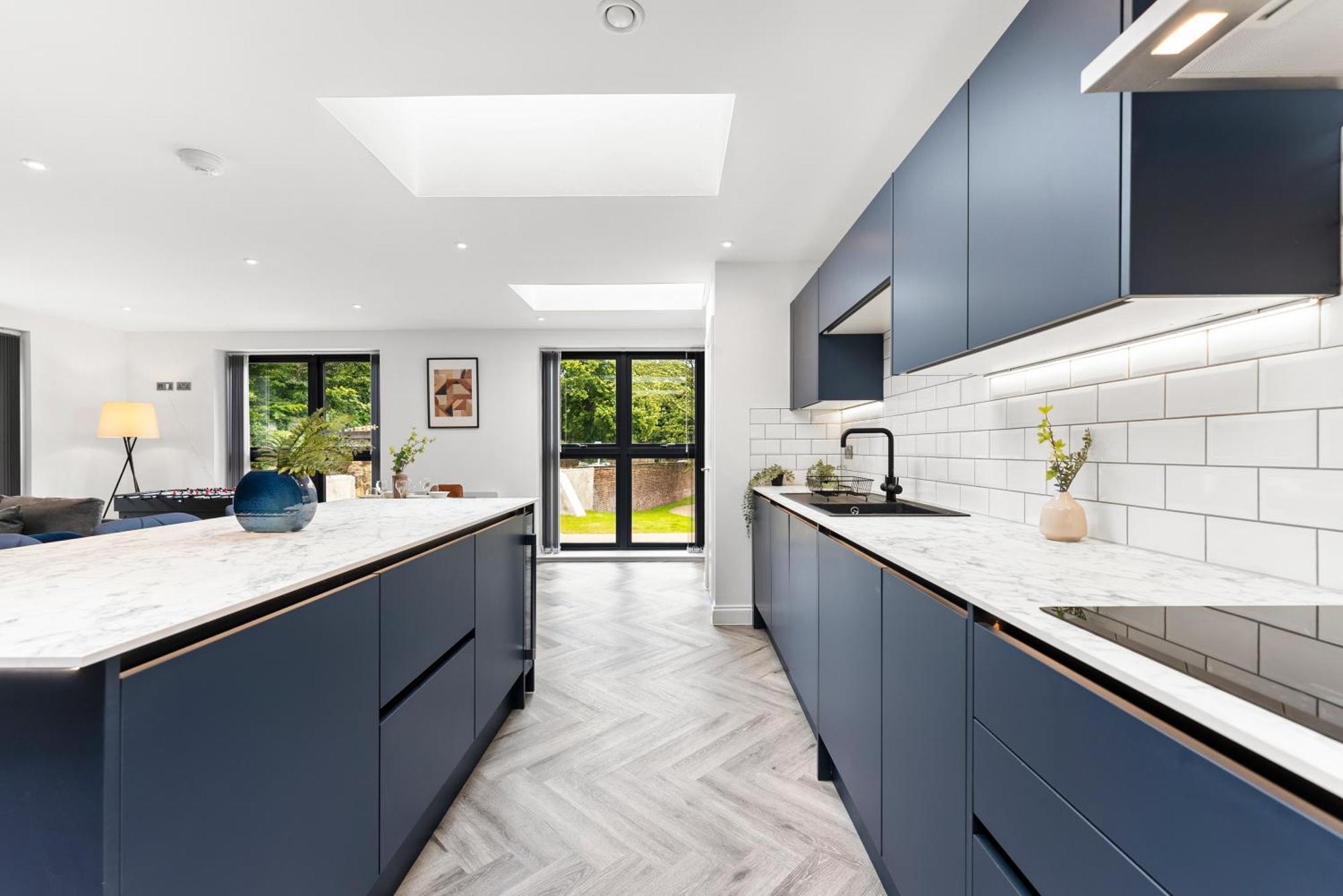 Stylish Large Leeds Apartment - Parking Exterior foto